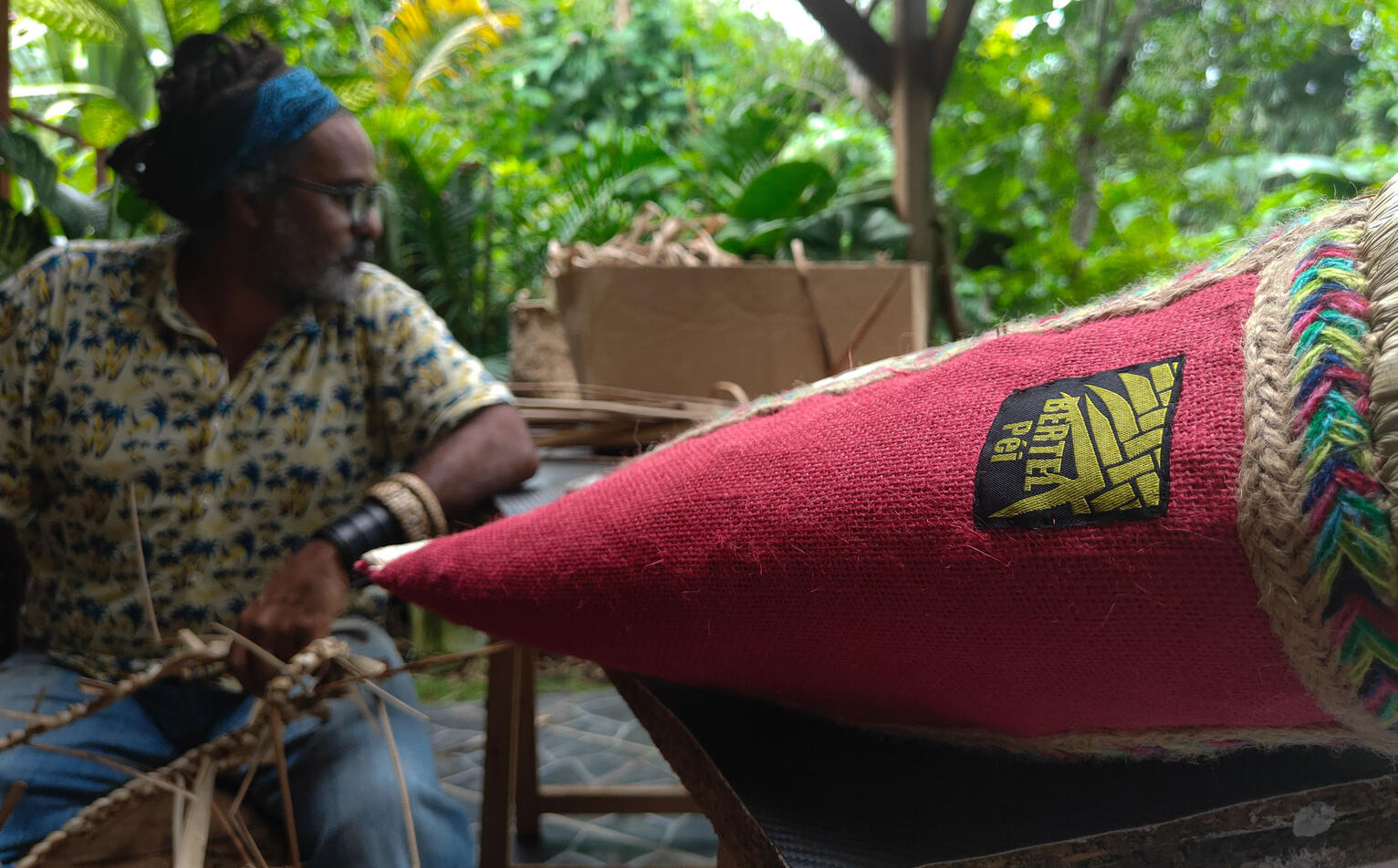 artisan tissage local panier réunion